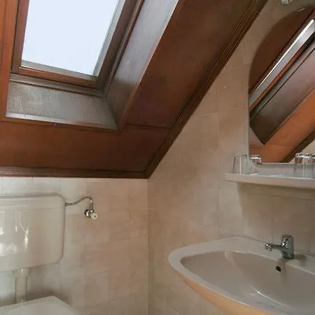 Tanne 2* Budakeszi
